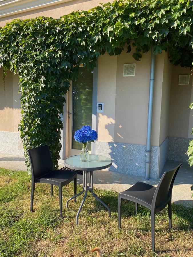 Cascina Serra Eco-House Beb Muzzano Exterior photo